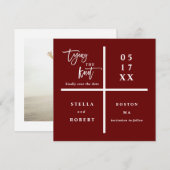 De knoop vastbinden | Foto van Red Modern Wedding Save The Date (Voorkant / Achterkant)