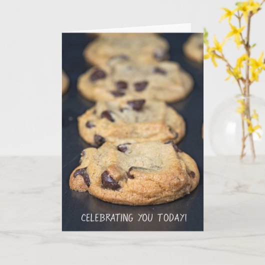 de koekjes van de verjaardagschocoladeschilfer kaart (Gele Bloem)