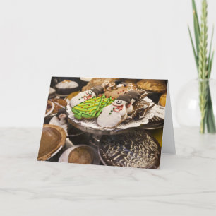 De koekjes van Kerstmis op vertoning in een stad Feestdagen Kaart