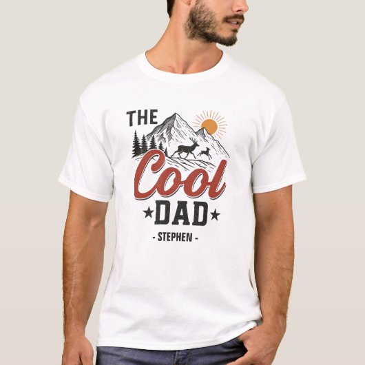De koele vader - Rustic Mountain and Deer Design T-shirt (Voorkant)