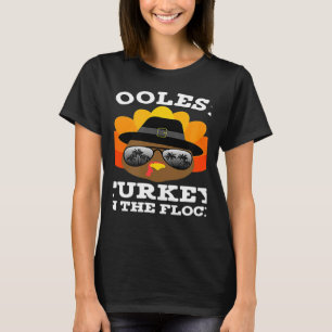 De koelste groep van de Turkse familie komt overee T-shirt