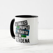 De koelste mensen op aarde leven in Altadena Mok (Voorkant links)