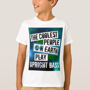 De koelste mensen op aarde spelen een onberispelij t-shirt