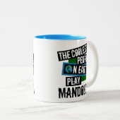 De koelste mensen op aarde spelen Mandolin Tweekleurige Koffiemok (Voorkant rechts)