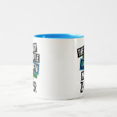 De koelste mensen op aarde spelen ofwel tweekleurige koffiemok (Center)