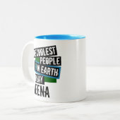 De koelste mensen op Aarde spelen Veena Tweekleurige Koffiemok (Voorkant links)