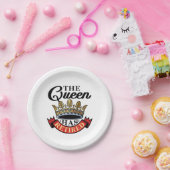 De koningin heeft de vrouwelijke pensioen papieren bordje (Feest)