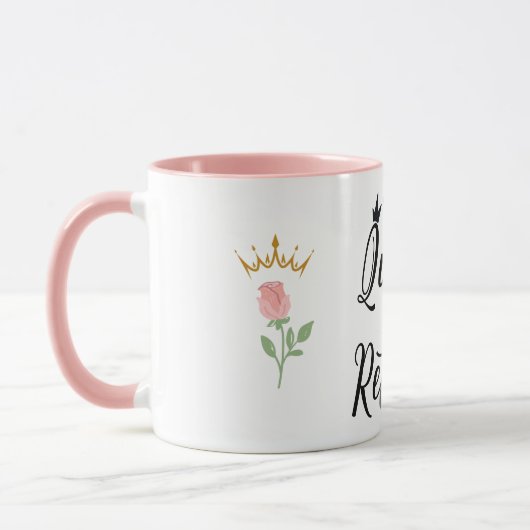 De koningin is met roos en kroon gestopt mok (Links)