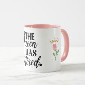 De koningin is met roos en kroon gestopt mok (Voorkant rechts)