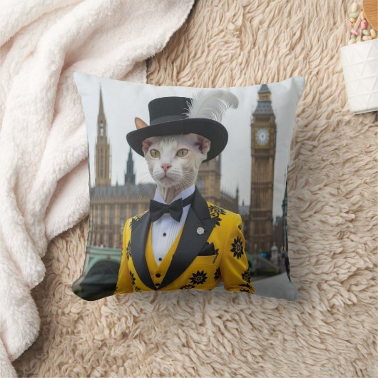 De koninklijke Sphynx in zijn onstuimige pak bij h Kussen (Deken)