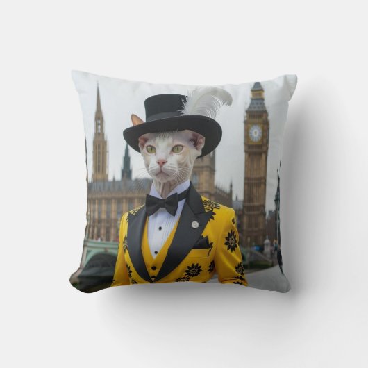 De koninklijke Sphynx in zijn onstuimige pak bij h Kussen (Voorkant)