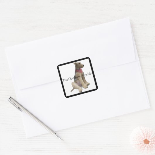 De Koppige Airedale Sticker (Envelop)
