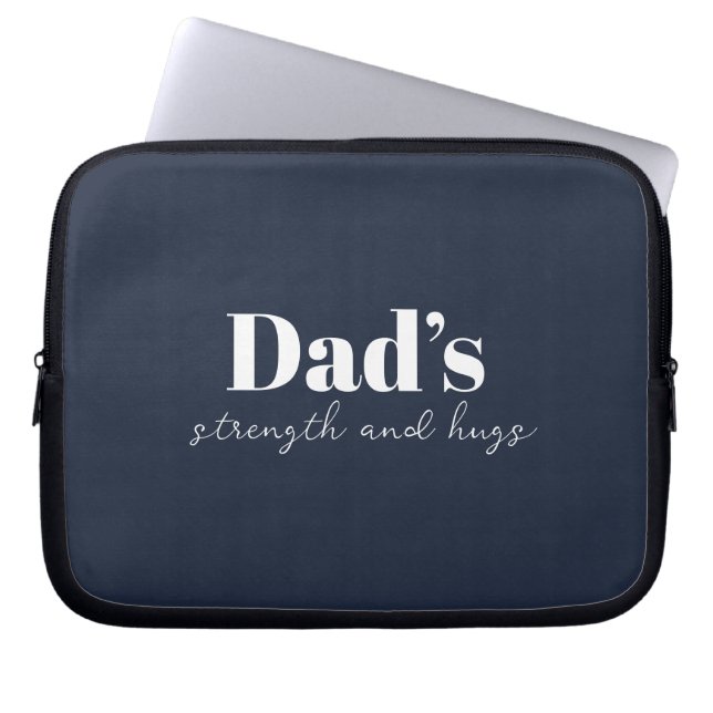De kracht en knuffels van papa - Vaderdag Gift | Laptop Sleeve (Voorkant)