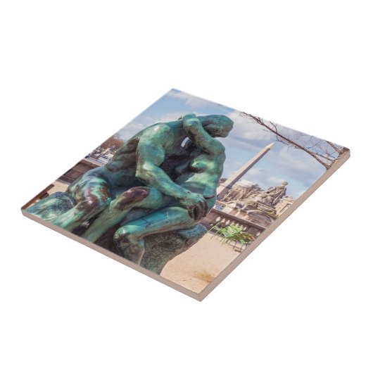 De Kus van Auguste Rodin in de Tuilerieën, Parijs Tegeltje (Zijkant)