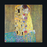 De kus van Gustav Klimt,  Art Nouveau Magneet<br><div class="desc">De Kiss (Der Kuss) (1907/08) van Gustav Klimt is waarschijnlijk zijn beroemdste werk. Klimt begon er in 1907 aan te werken en het is het hoogtepunt van zijn zogenaamde "Golden Period". De Kus is een Victoriaans Era Symbolisme, een mooie kunstliefde en romance schilderij met een romantisch koppel in verschillende tinten...</div>