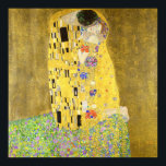 De kus van Gustav Klimt Poster<br><div class="desc">Dit is een digitaal verbeterde afdruk van het antiek schilderij uit 1913 van de kunstenaar Art Nouveau Gustav Klimt met de titel "The Kiss"</div>