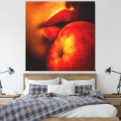 De kus van nectarine – Een intieme portret Canvas Afdruk (Insitu (Slaapkamer))