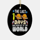 De laatste 100 dagen zijn uit deze wereld geweest keramisch ornament (Rechts)