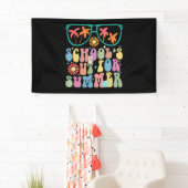 De laatste dag van school Groovy School is uit voo Spandoek (Insitu)