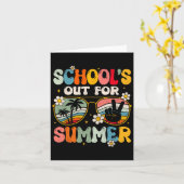 De laatste schooldag is uit voor Summer Teacher Bo Kaart (Gele Bloem)