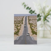 De lange weg door de Death Valley Briefkaart (Staand voorkant)