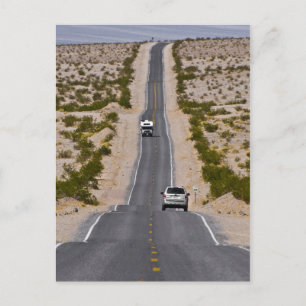 De lange weg door de Death Valley Briefkaart