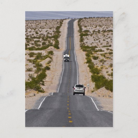 De lange weg door de Death Valley Briefkaart (Voorkant)