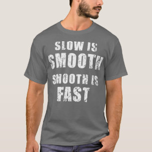 De langzame stroom is glad snelle verticale distal t-shirt
