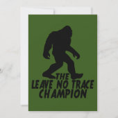 De Leave No Trace Champion Grappige Bigfoot Kaart (Voorkant)