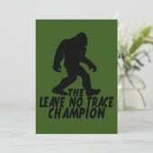 De Leave No Trace Kampioen Funny Bigfoot Kaart (Staand voorkant)