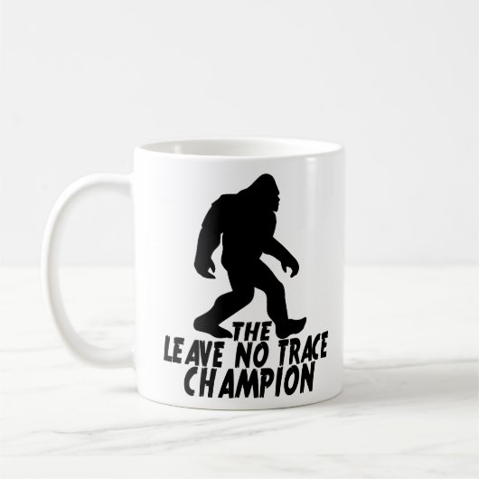 De Leave No Trace Kampioen Grappige Bigfoot Koffiemok (Links)