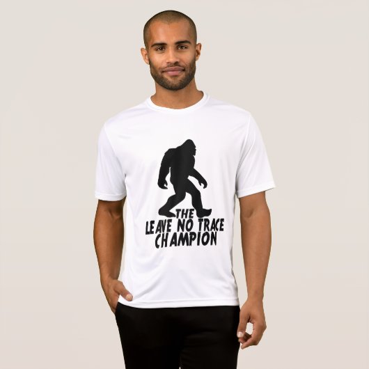 De Leave No Trace Kampioen Grappige Bigfoot T-shirt (Voorkant volledig)