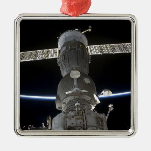De ledemaat van de aarde snijdt een Soyuz ruimteva Metalen Ornament (Voorkant)