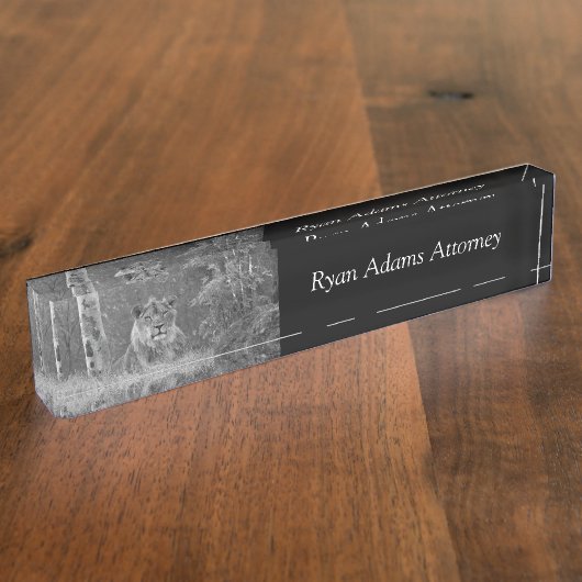 De leeuw wacht naambordje (Zijkant)