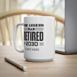 De legende heeft de pensionering gepersonaliseerd koffiemok<br><div class="desc">Deze schattige cadeautje maakt iemands dag op hun feest. Voeg het jaar van pensionering en een naam toe door hierboven op de knop 'Personaliseren' te klikken. Maakt een geweldig cadeau voor je beste collega of baas</div>