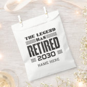De legende heeft de persoonlijke pensionering inge bedankzakje (Geknipt)