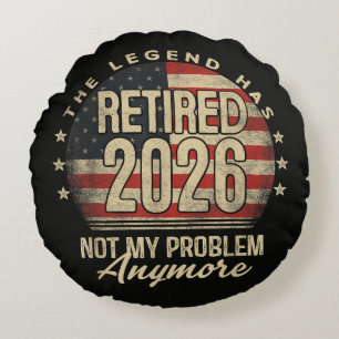 De Legende Is Met Pensioen 2026 Grappig  Rond Kussen