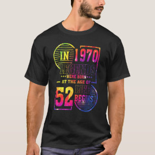 De legende werd geboren in 1970, 52 jaar oud en 52 t-shirt