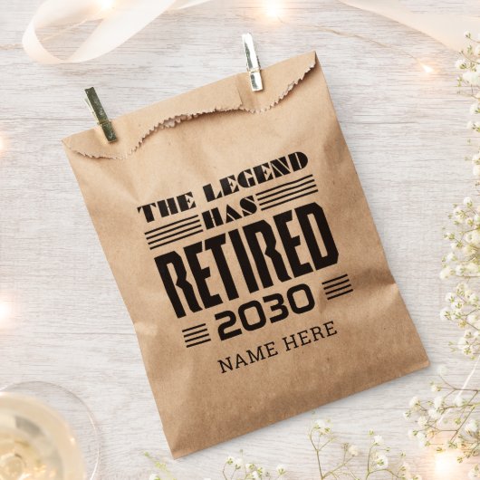 De leggende partij heeft de opa-aftredingspartij i bedankzakje (Geknipt)