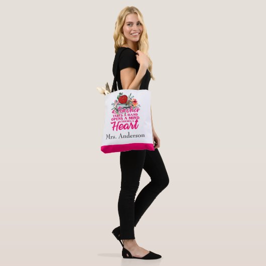De leraar neemt persoonlijk persoonlijk cadeau voo tote bag (Op model)