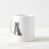 De letter A, het Collegiate Alfabet Koffiemok (Voorkant links)