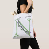De letter N, Monogram Lavendel Eucalyptus Tote Bag (Dichtbij)