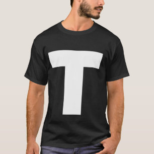 De letter T hoofdletter gewoon wit vetgedrukt teks T-shirt