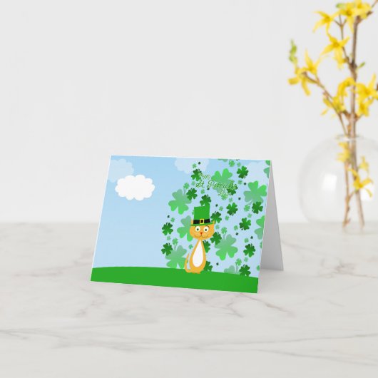 De leuke geanimeerde St. Patrick Kat van de Dag Kaart (Gele Bloem)