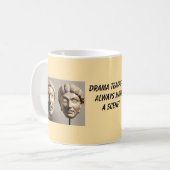 De leuke mok van de dramaleraar (Voorkant links)