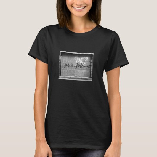 De liefde is Liefde T-shirt (Voorkant)