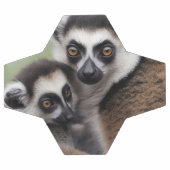 **"De liefde van een moeder: mama en Baby Lemur Kn Voetbal (Enkel)