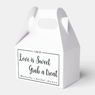 De liefdesdoos behandelen is een mooie, eenvoudige bedankdoosjes