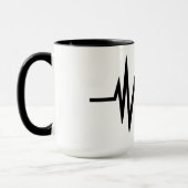 De Lijn van de frequentie met past de Mok van het  (Links)