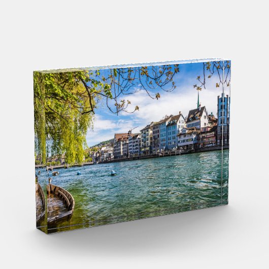 De Limmat-rivier, Zürich Fotoblokken (Links)